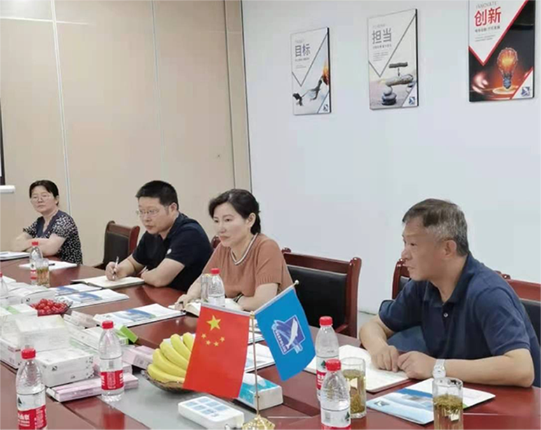 省藥品監督管理局第一分局局長張淼一行蒞臨深藍醫療考察調研